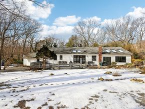 79 Brookhill Lane, Huntington NY 11743
