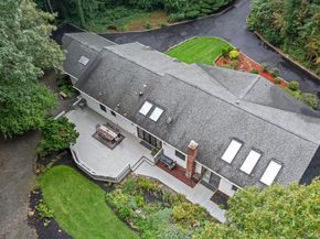 79 Brookhill Lane, Huntington NY 11743