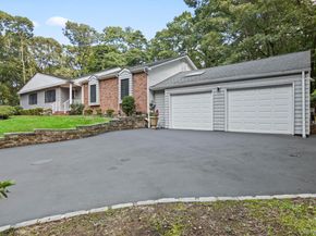 79 Brookhill Lane, Huntington NY 11743