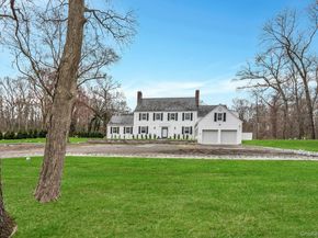 539 Split Rock Road, Syosset NY 11791