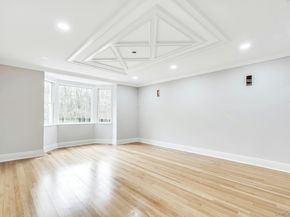 539 Split Rock Road, Syosset NY 11791