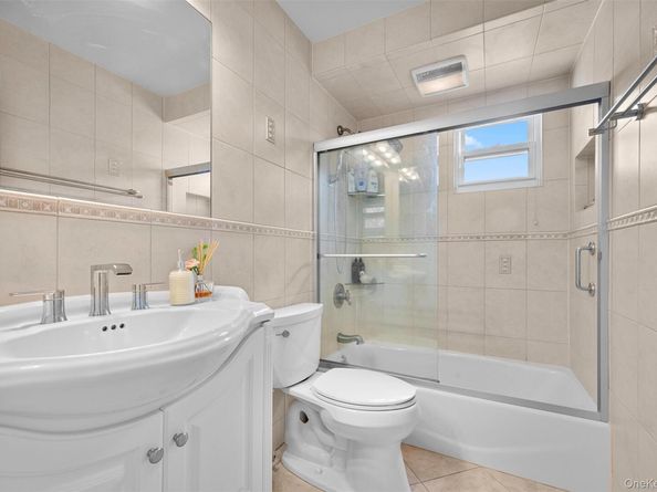21 Westgate Road, Massapequa Park NY 11762