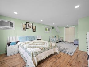 21 Westgate Road, Massapequa Park NY 11762