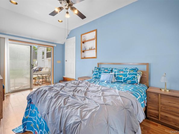 21 Westgate Road, Massapequa Park NY 11762