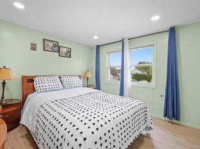 21 Westgate Road, Massapequa Park NY 11762