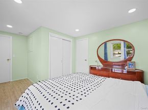 21 Westgate Road, Massapequa Park NY 11762