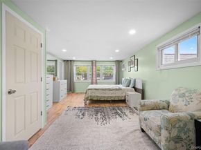 21 Westgate Road, Massapequa Park NY 11762