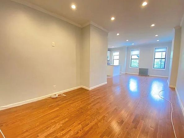 5840 Catalpa Avenue, Ridgewood NY 11385