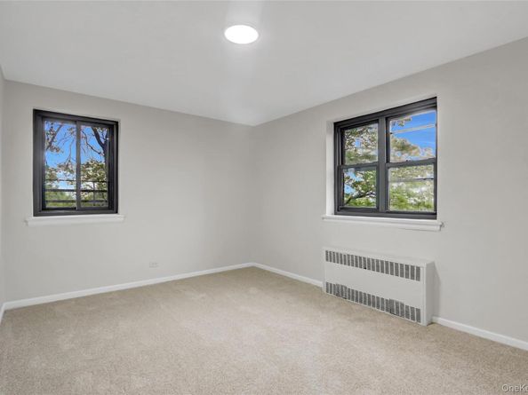204-15 Foothill Avenue B53, Hollis NY 11423