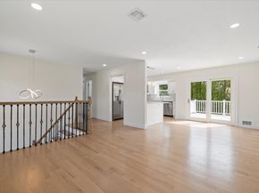 8 April Avenue, Dix Hills NY 11746