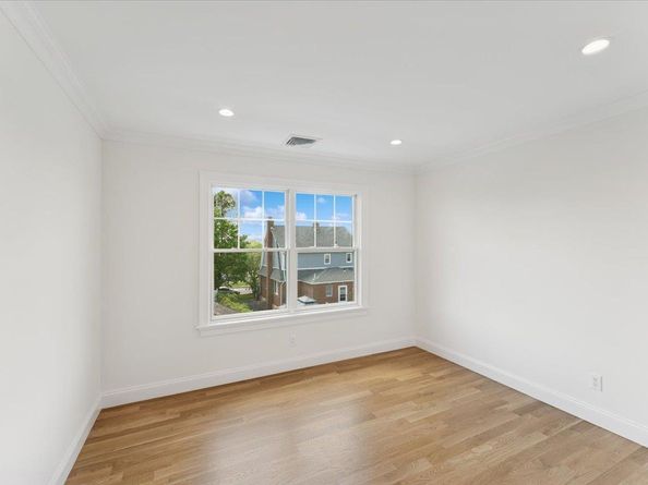 42 Second  Street Extension, Glen Cove NY 11542