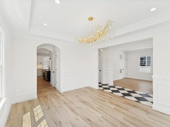 42 Second  Street Extension, Glen Cove NY 11542