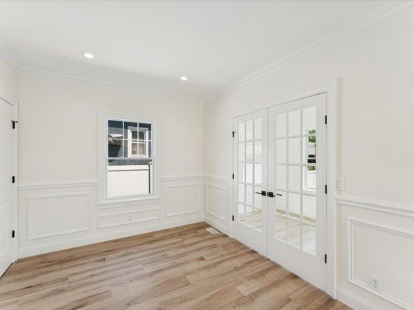 42 Second  Street Extension, Glen Cove NY 11542