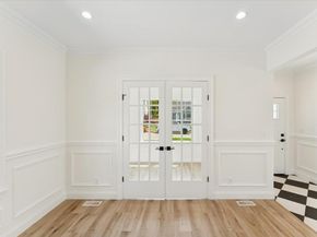 42 Second  Street Extension, Glen Cove NY 11542