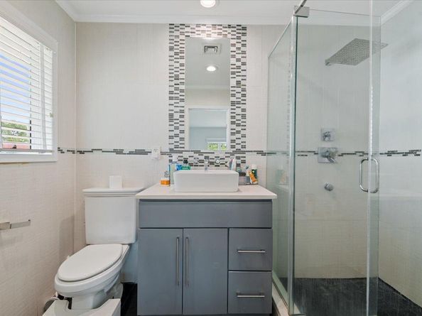 654 Derby Avenue, Woodmere NY 11598