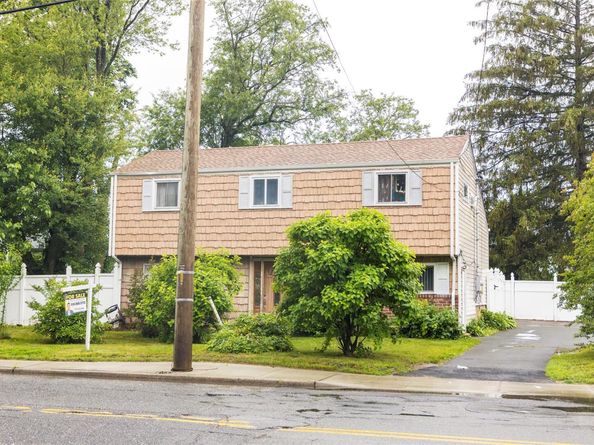 1620 Brentwood Road, Bay Shore NY 11706