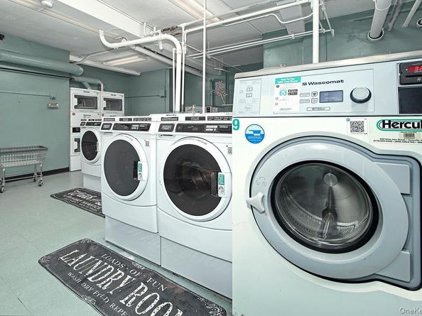 151 Centre Avenue 5D, New Rochelle NY 10805