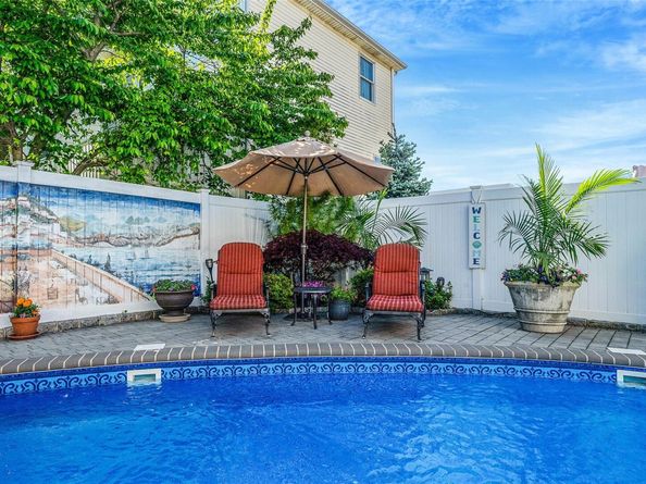 100 Mark Lane, Atlantic Beach NY 11509