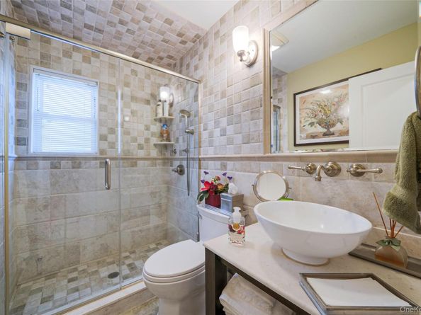 100 Mark Lane, Atlantic Beach NY 11509