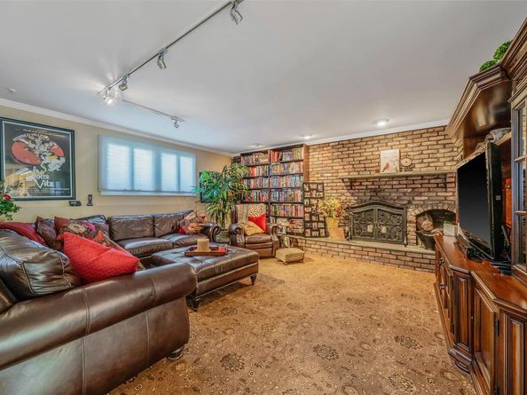 100 Mark Lane, Atlantic Beach NY 11509