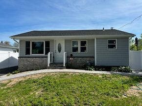 14 Chenango Drive, Bay Shore NY 11706