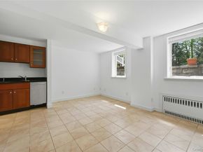 95 6th Avenue, Huntington Station NY 11746