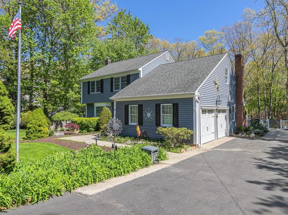 283 Pipe Stave Hollow Road, Miller Place NY 11764