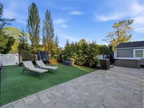 237 Woodlawn Avenue, Saint James NY 11780