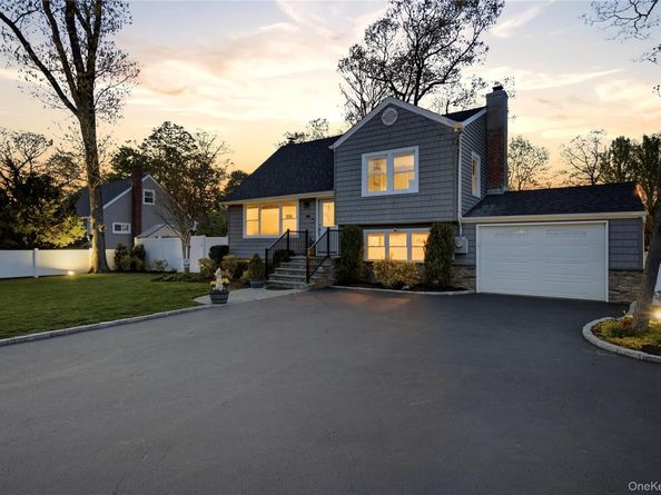 237 Woodlawn Avenue, Saint James NY 11780