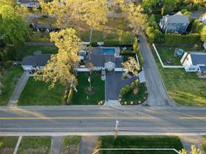 237 Woodlawn Avenue, Saint James NY 11780