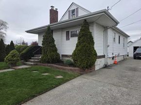 219 Oakview Avenue, Oceanside NY 11572