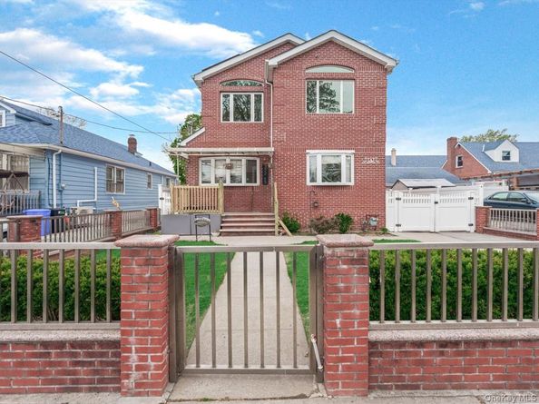 252-15 82nd Avenue, Bellerose NY 11426