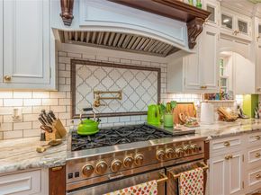 110 Red Spring Lane, Glen Cove NY 11542