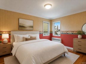 38 7th Street, Garden City Park NY 11040