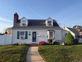 281 Anchor Way, Uniondale NY 11553