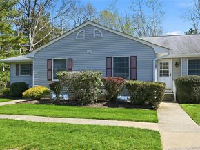 1565 Calebs Way D15, Greenport NY 11944