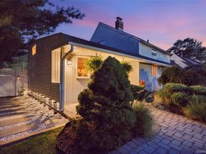 55 Duckpond Drive N, Wantagh NY 11793