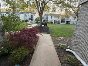 42 Richmond Boulevard 1B, Ronkonkoma NY 11779