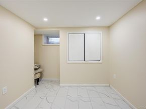164-38 76th Road, Fresh Meadows NY 11366