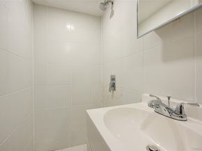 164-38 76th Road, Fresh Meadows NY 11366