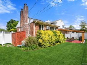 8 Pasadena Drive, Plainview NY 11803
