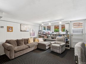 8 Pasadena Drive, Plainview NY 11803