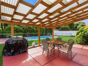 8 Pasadena Drive, Plainview NY 11803