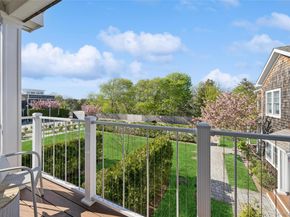68 Foster Avenue 19, Hampton Bays NY 11946