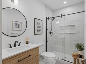 68 Foster Avenue 19, Hampton Bays NY 11946
