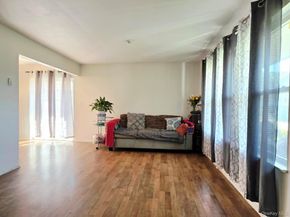 2E Ethan Allen Court, Ridge NY 11961