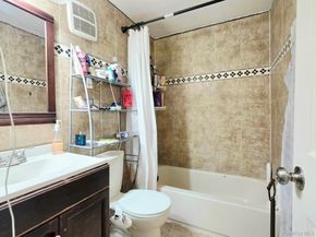 2E Ethan Allen Court, Ridge NY 11961