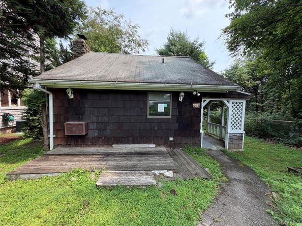 6 N Shenorock Drive, Yorktown Heights NY 10598