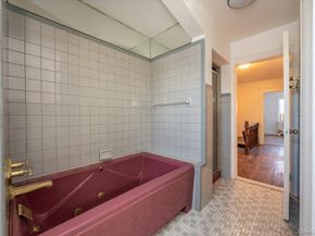 13010 227th Street, Laurelton NY 11413