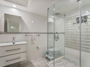 2 Bay Club Drive 1M, Bayside NY 11360